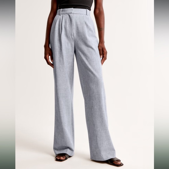 A&F Sloan Tailored Wide Leg Pant in Grey - Picture 3 of 11